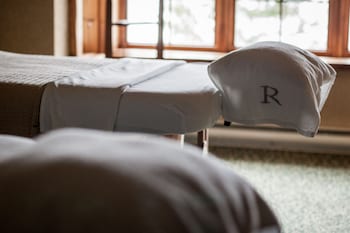 ripplecove hotel and spa