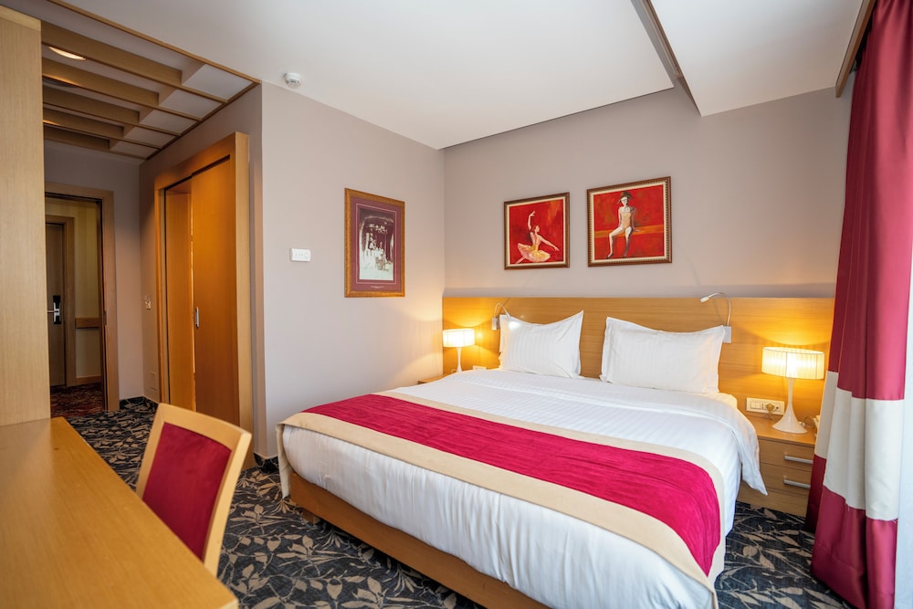 hotel colosseo and spa