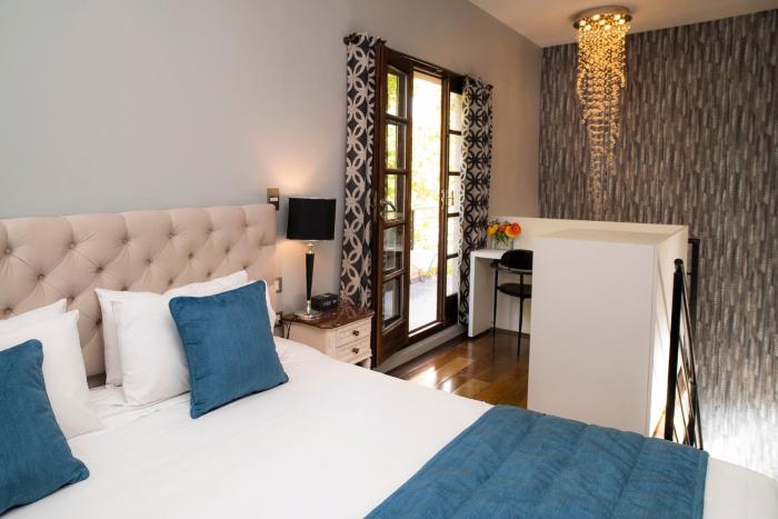 miravida soho hotel and wine bar