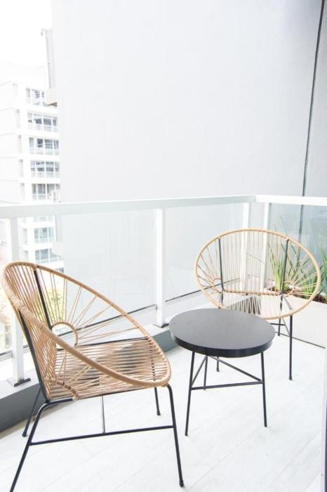 miravida soho hotel and wine bar