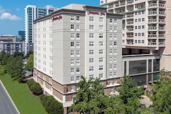 Hampton Inn Charlotte-Uptown,Shallotte>>Charlotte,3 star