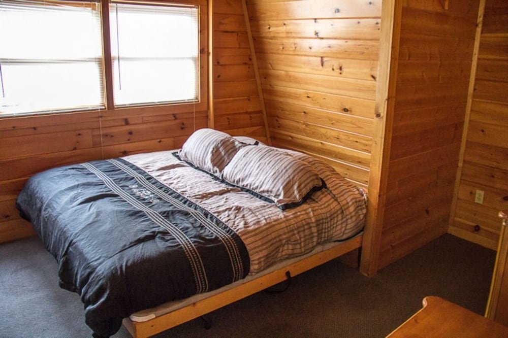 23 the cub house 2 bedroom cabin by redawning