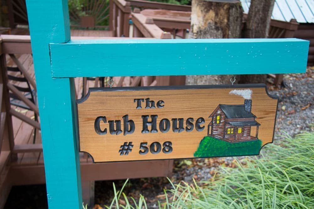 23 the cub house 2 bedroom cabin by redawning