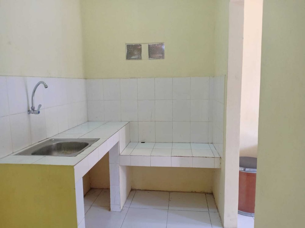 aqilakost n cafe gadog puncak