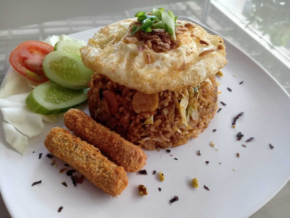 aqilakost n cafe gadog puncak