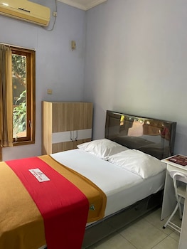 aqilakost n cafe gadog puncak