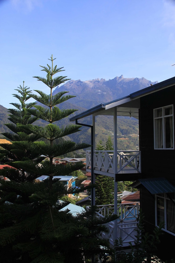 kinabalu pine resorts