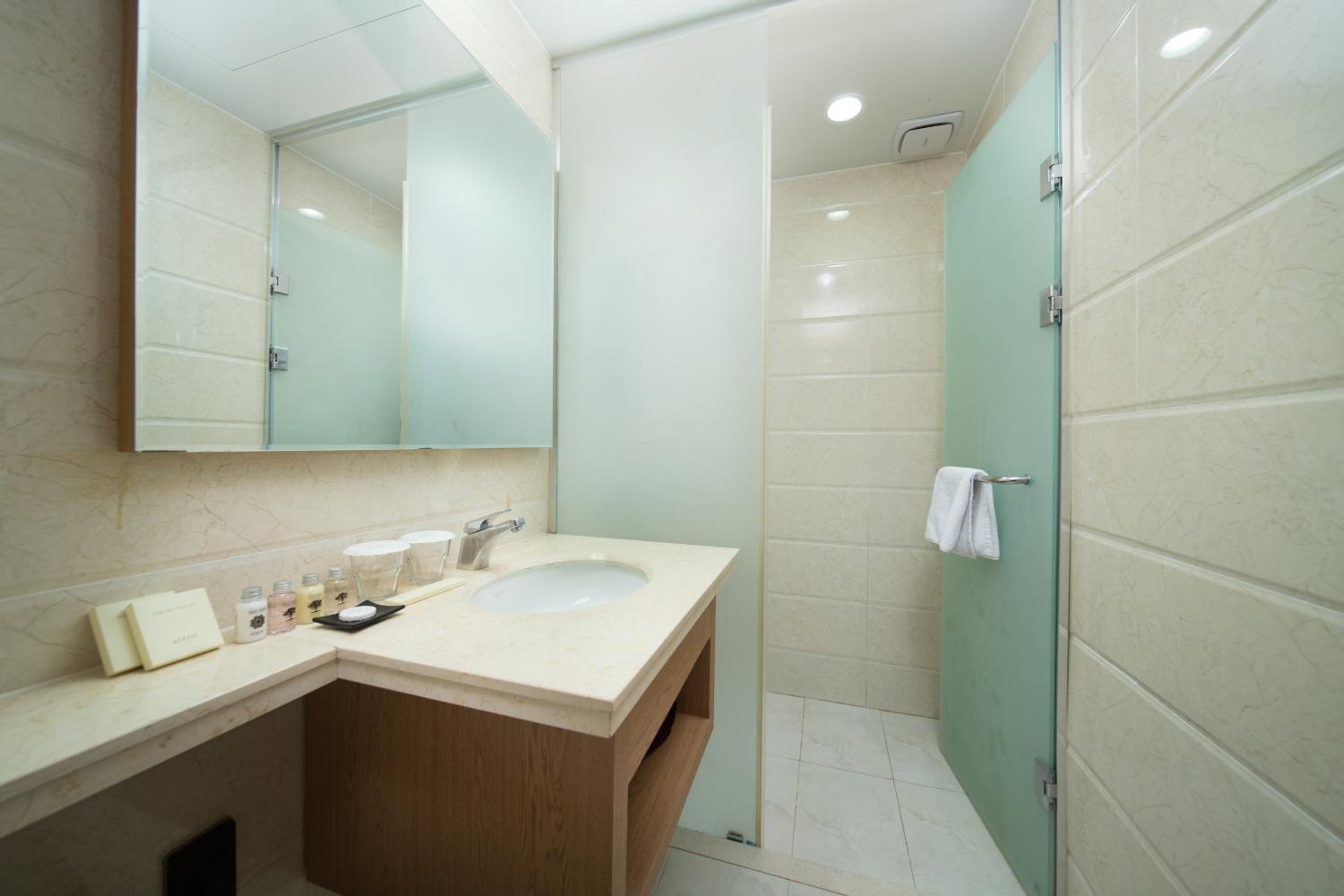 Hotel Bareve,,4 star