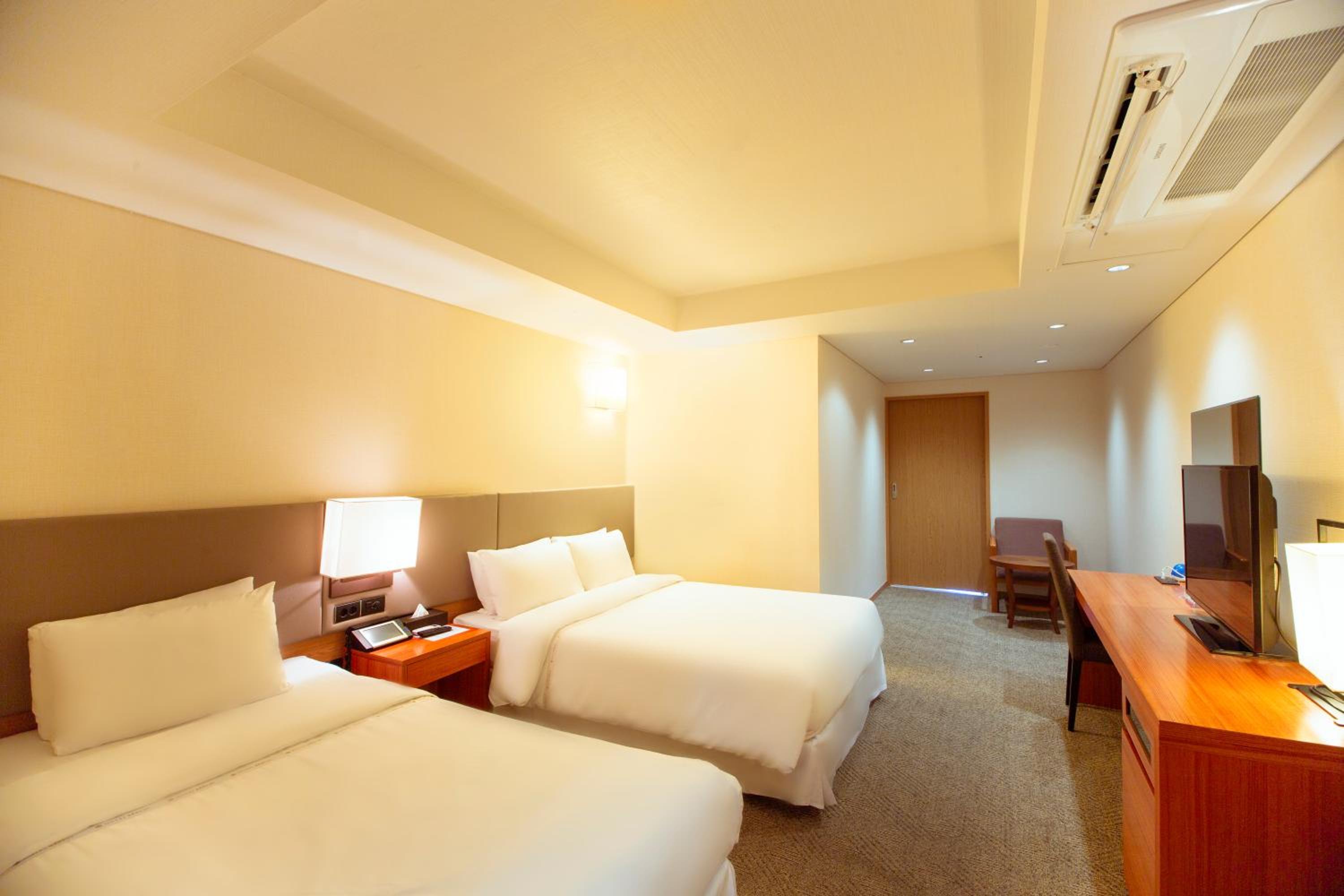 Hotel Bareve,,4 star