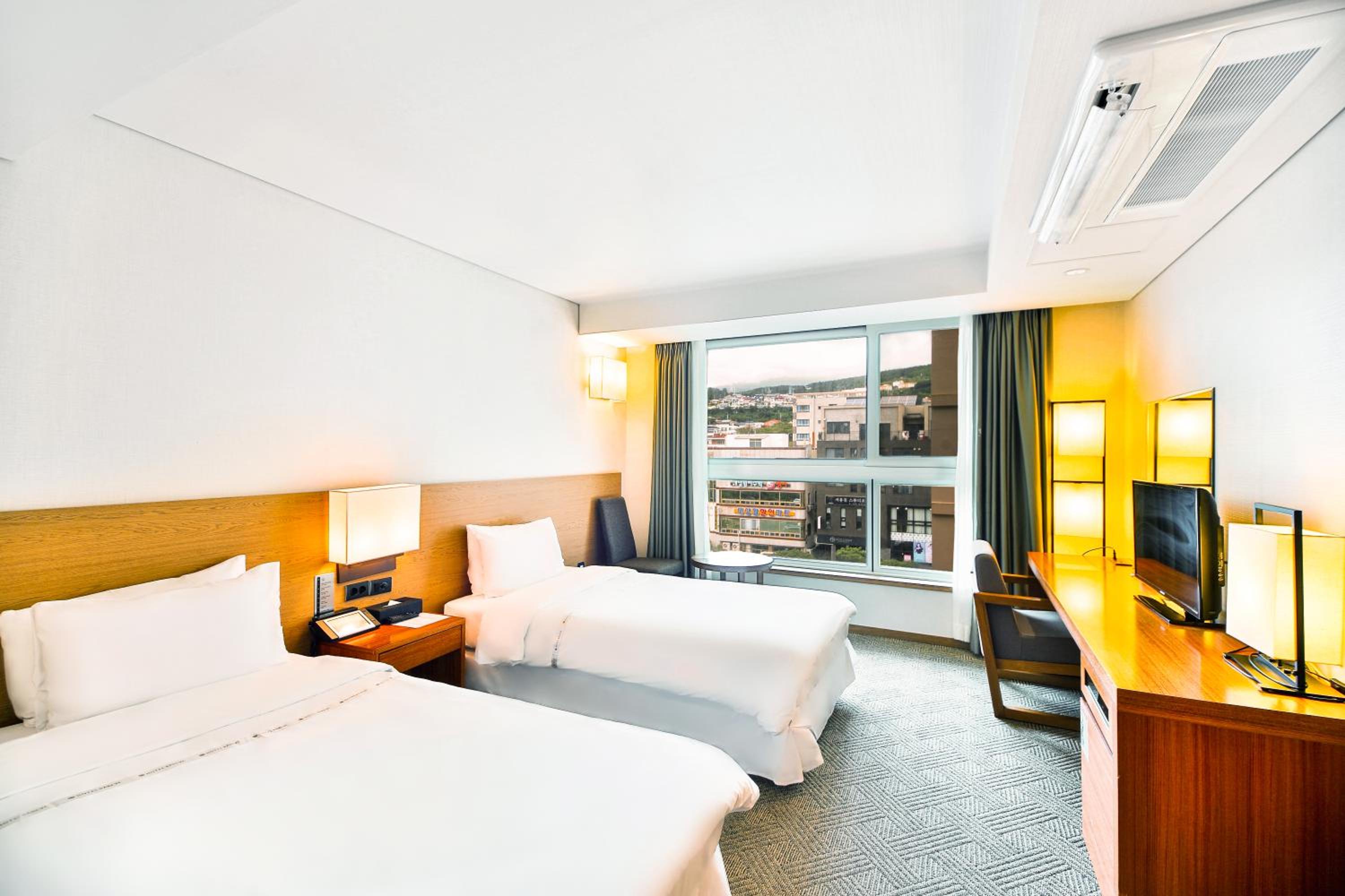 Hotel Bareve,,4 star