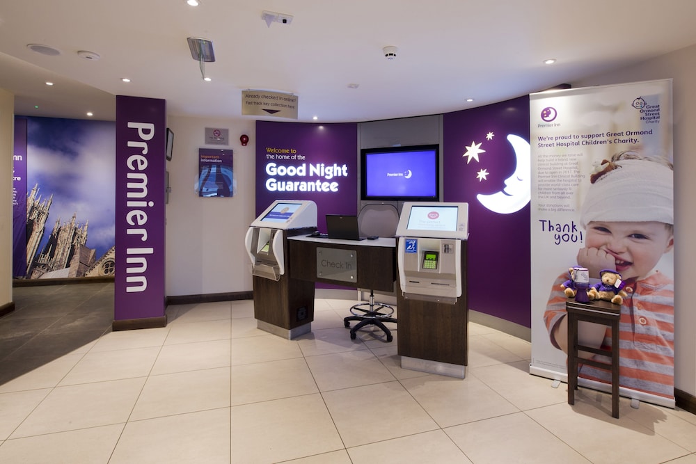 premier inn berwick upon tweed hotel