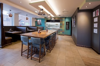premier inn berwick upon tweed hotel
