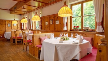 das wiesgauer alpenhotel inzell