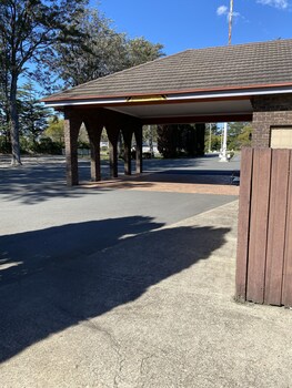 Airport Motel Sir Francis Drake,Hunter>>Heatherbrae,4 star