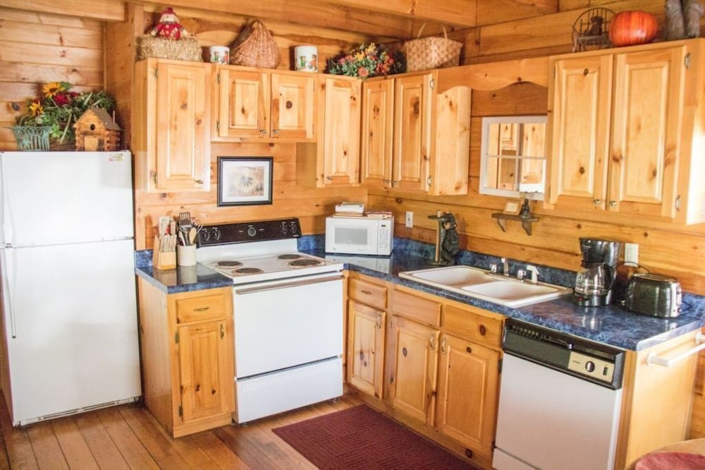 26 bearfoot landing 2 br cabin
