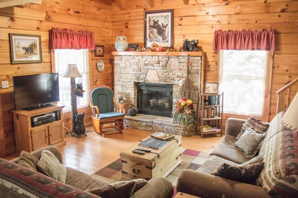26 bearfoot landing 2 br cabin