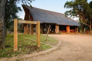 montebelo gorongosa lodge and safari