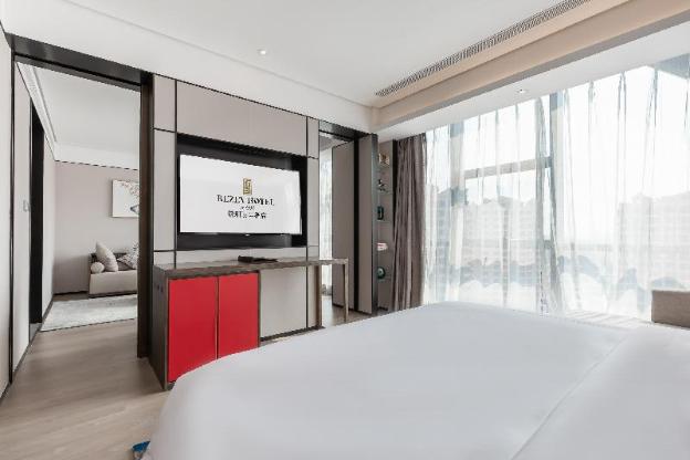 rezen hotel eastern aoyue