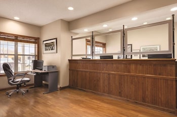 country inn and suites by radisson forest lake mn