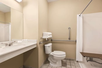 country inn and suites by radisson forest lake mn