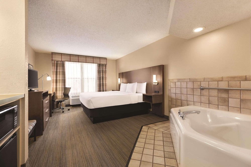 country inn and suites by radisson forest lake mn