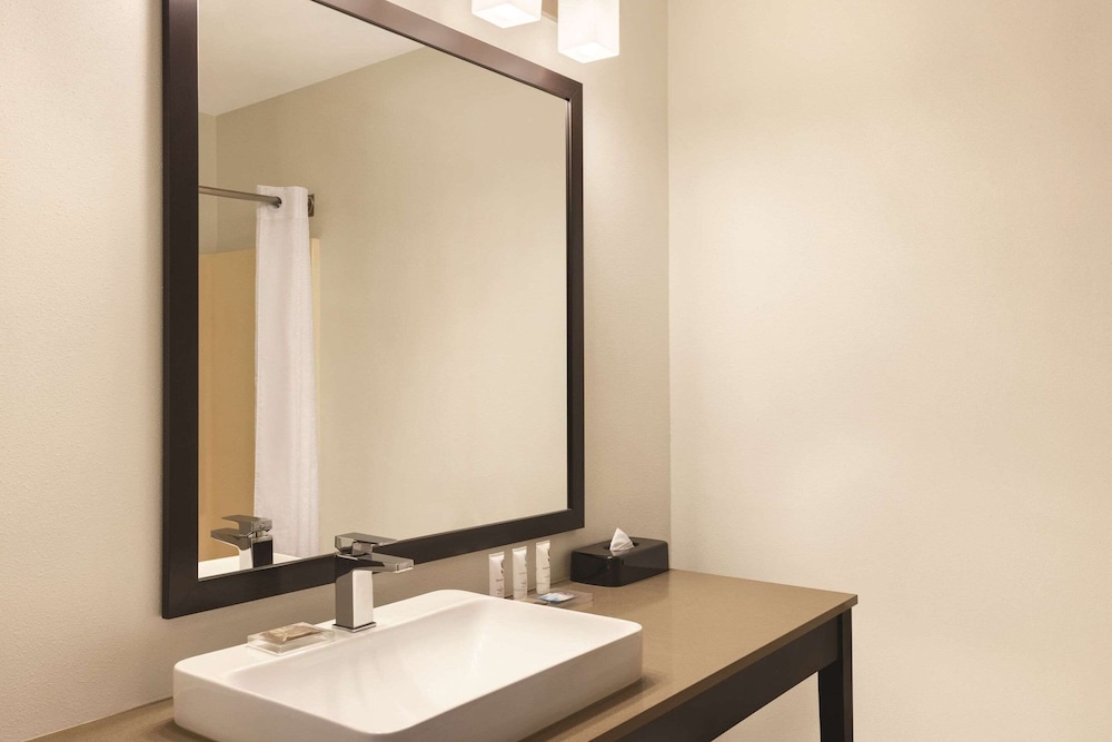 country inn and suites by radisson forest lake mn