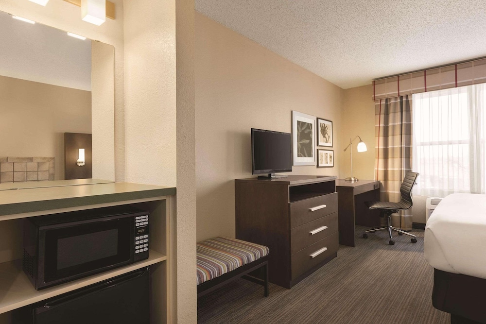 country inn and suites by radisson forest lake mn