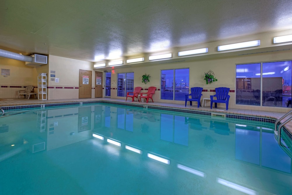 country inn and suites by radisson forest lake mn