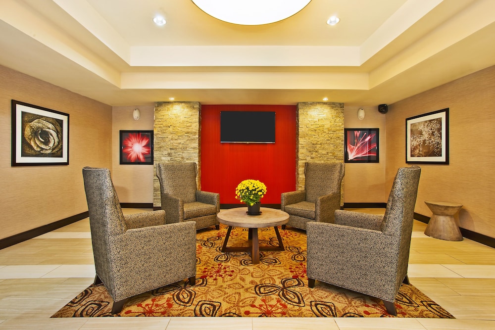 holiday inn express and suites springfield by ihg