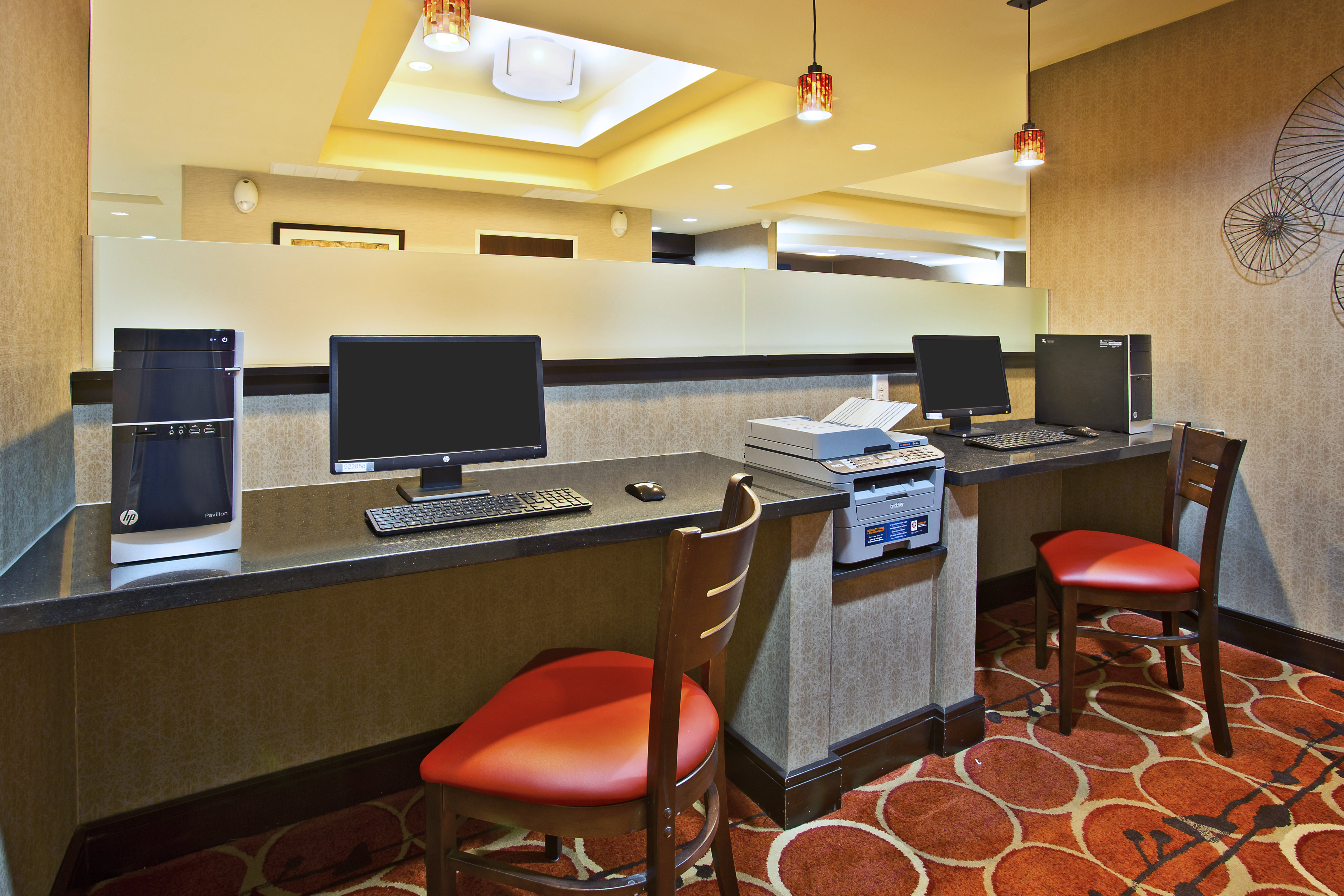 holiday inn express and suites springfield by ihg