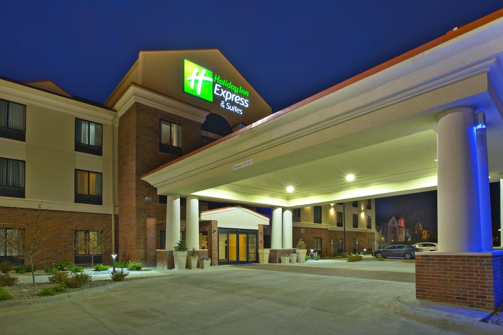 holiday inn express and suites springfield by ihg