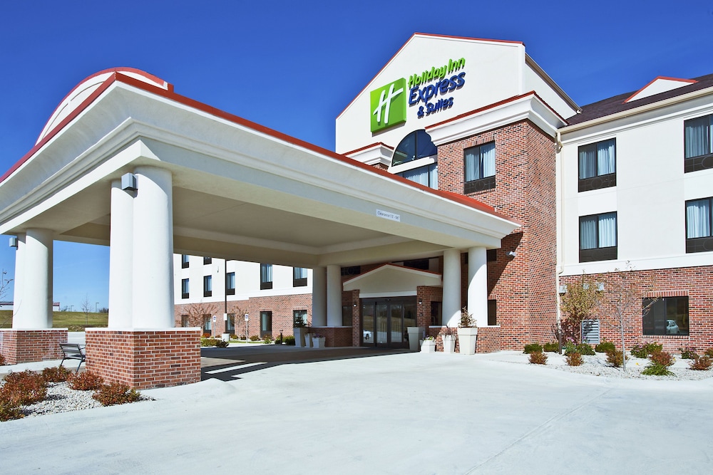 holiday inn express and suites springfield by ihg