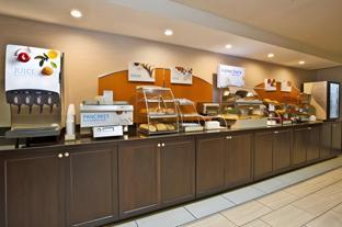 holiday inn express and suites springfield by ihg