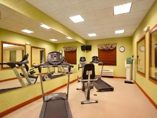 holiday inn express and suites springfield by ihg