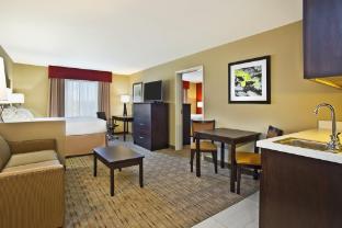 holiday inn express and suites springfield by ihg