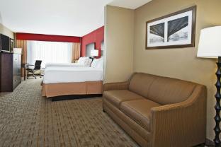 holiday inn express and suites springfield by ihg
