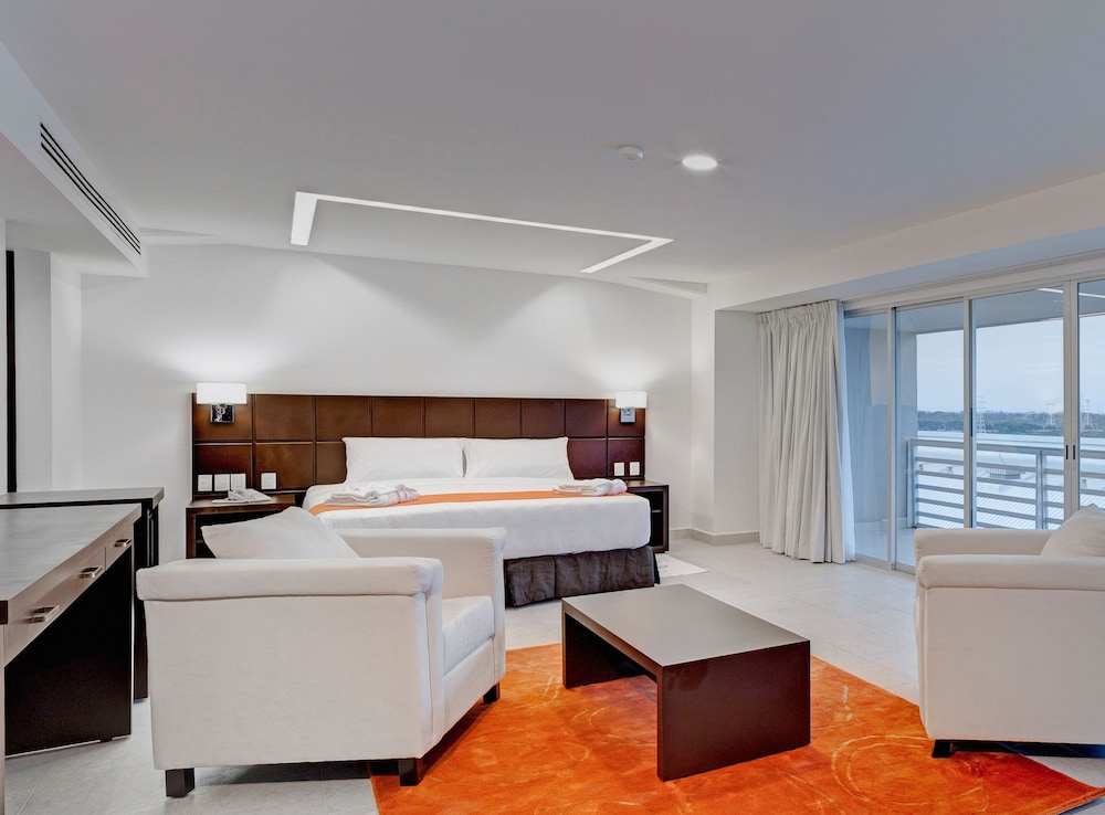 Yes Inn Nuevo Veracruz,Coatzacoalcos>>Coatepec,3 star