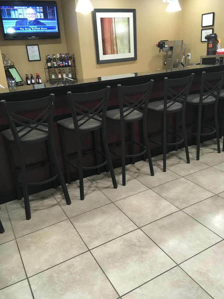 cobblestone inn and suites steele