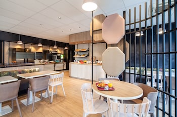 bandb hotel paris porte des lilas