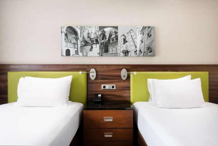 hampton by hilton krakow