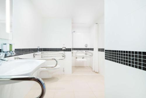 hampton by hilton krakow