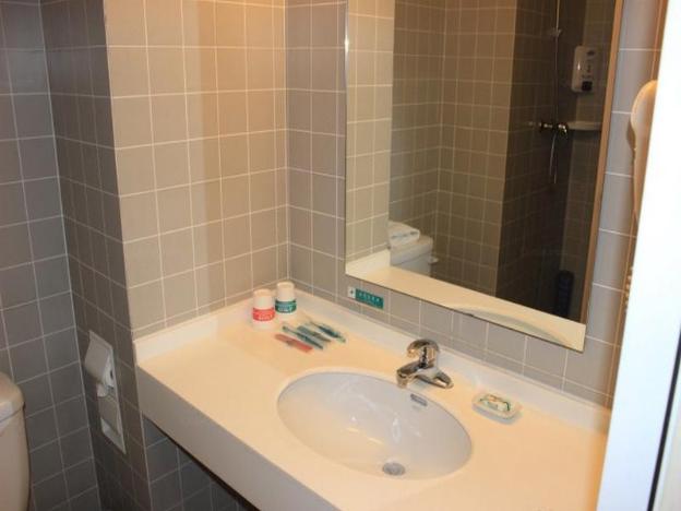 jinjiang inn shenyang heping north street yida yiyuan