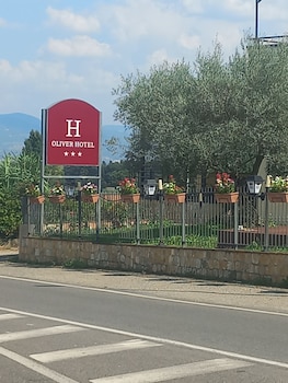 oliver hotel