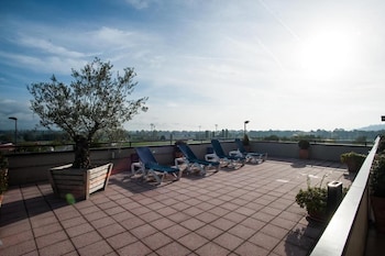 Oliver Hotel,,3 star