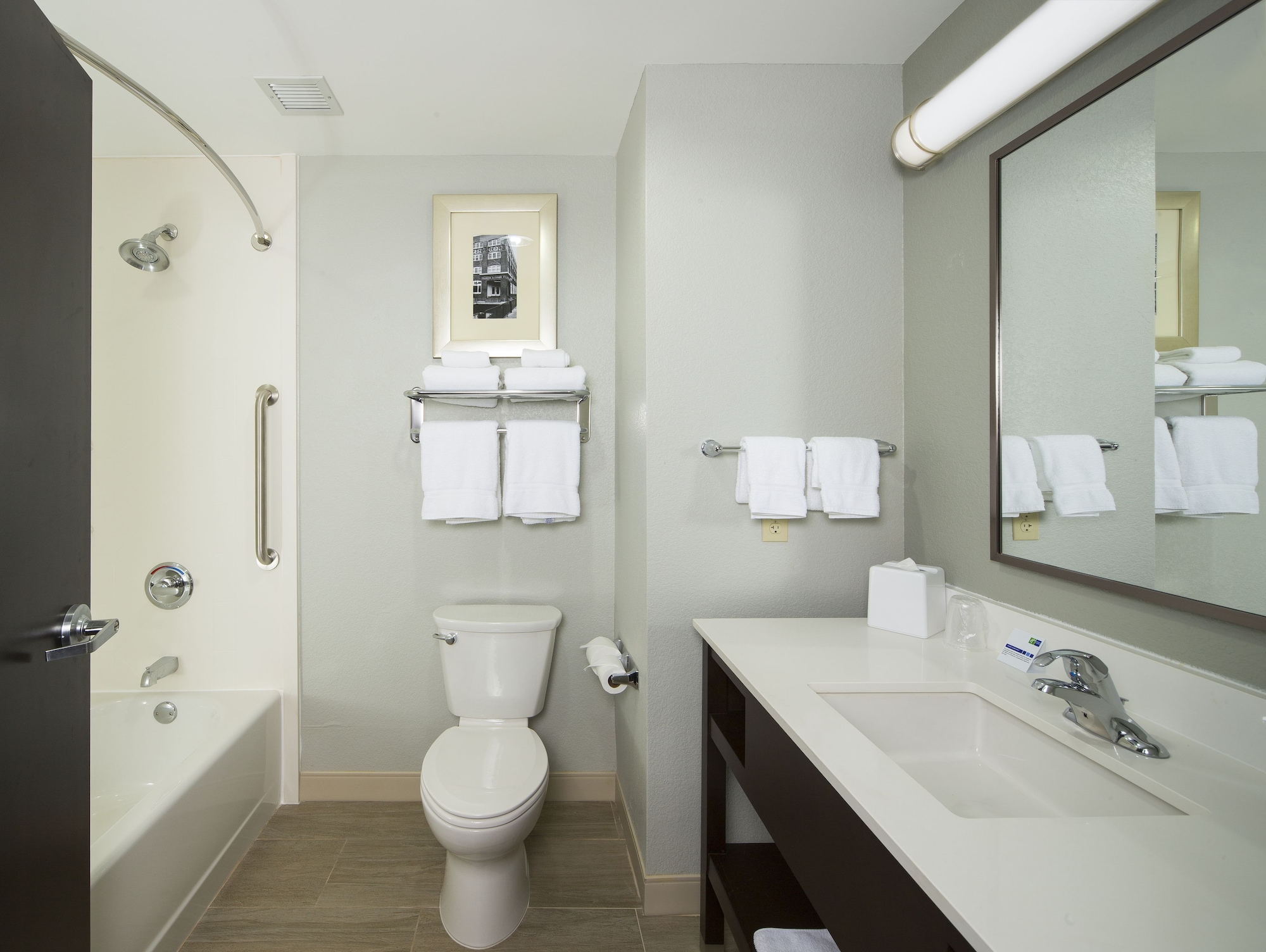 holiday inn express and suites oklahoma city dwtn