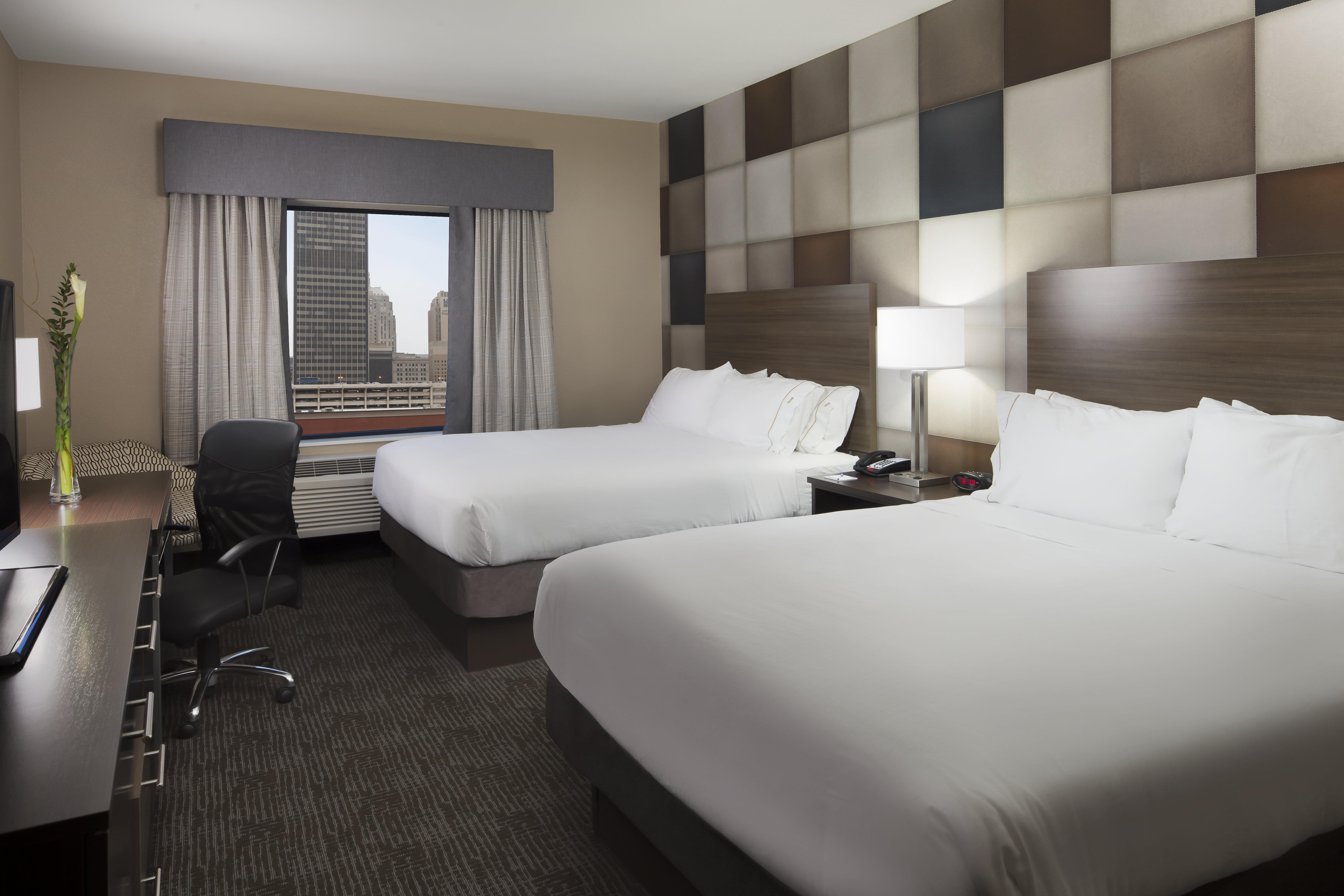 holiday inn express and suites oklahoma city dwtn