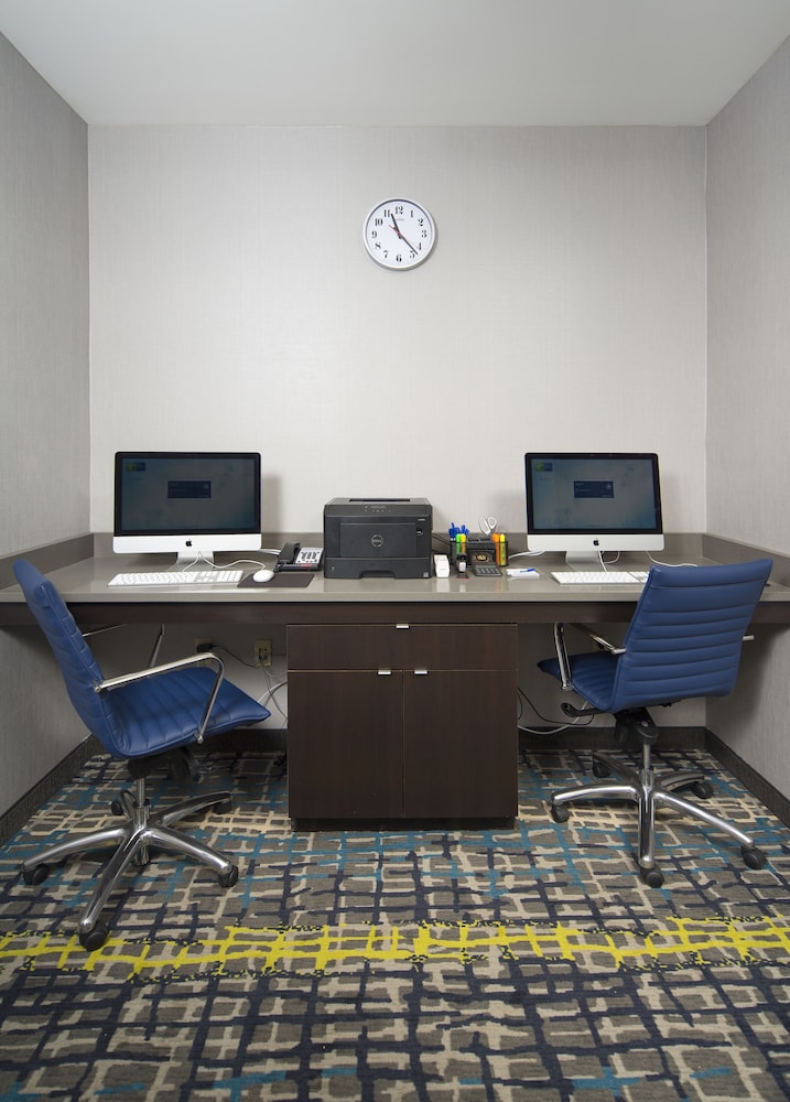 holiday inn express and suites oklahoma city dwtn