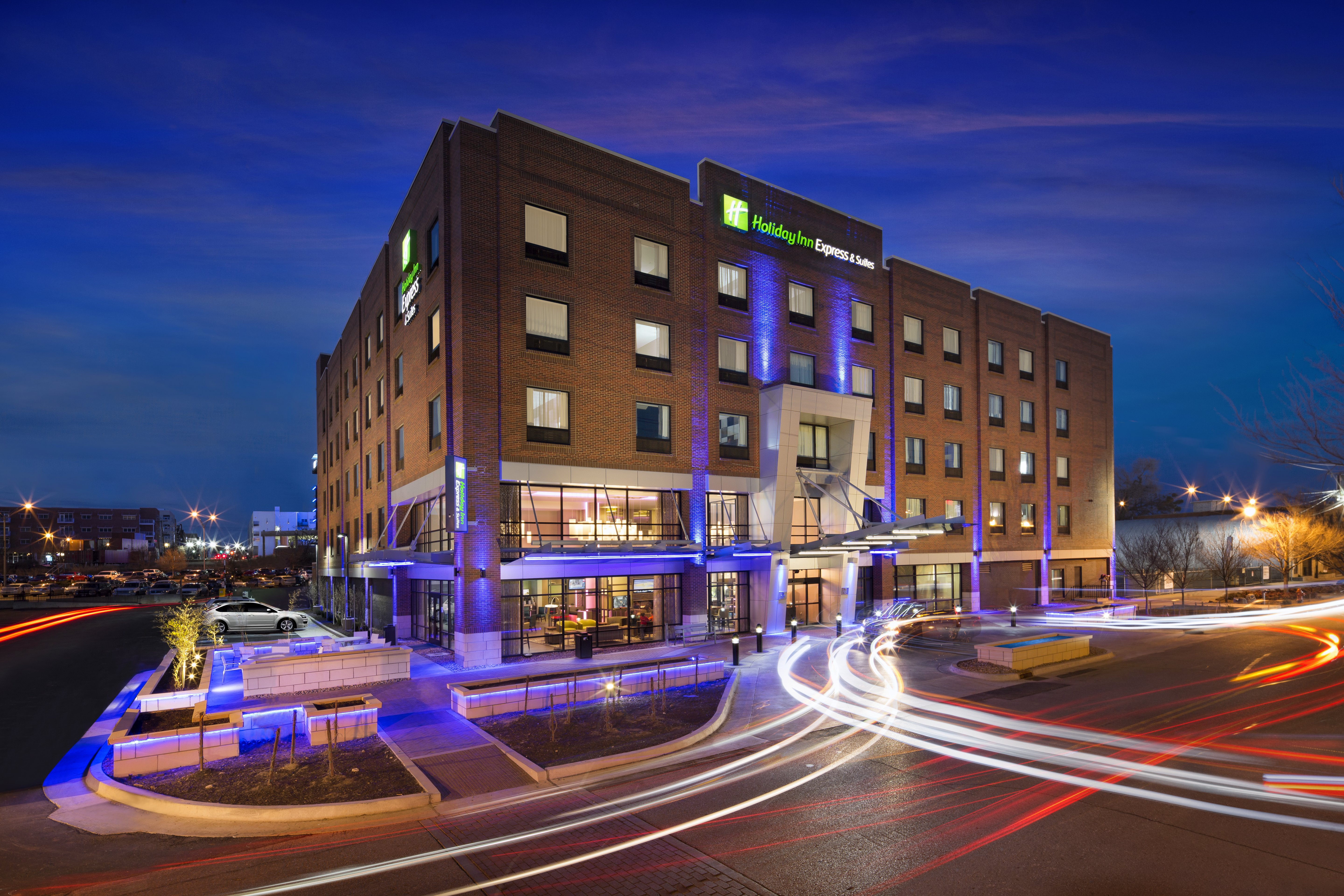holiday inn express and suites oklahoma city dwtn