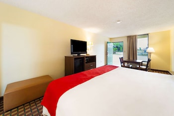 days inn atmore