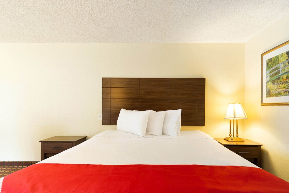 days inn atmore